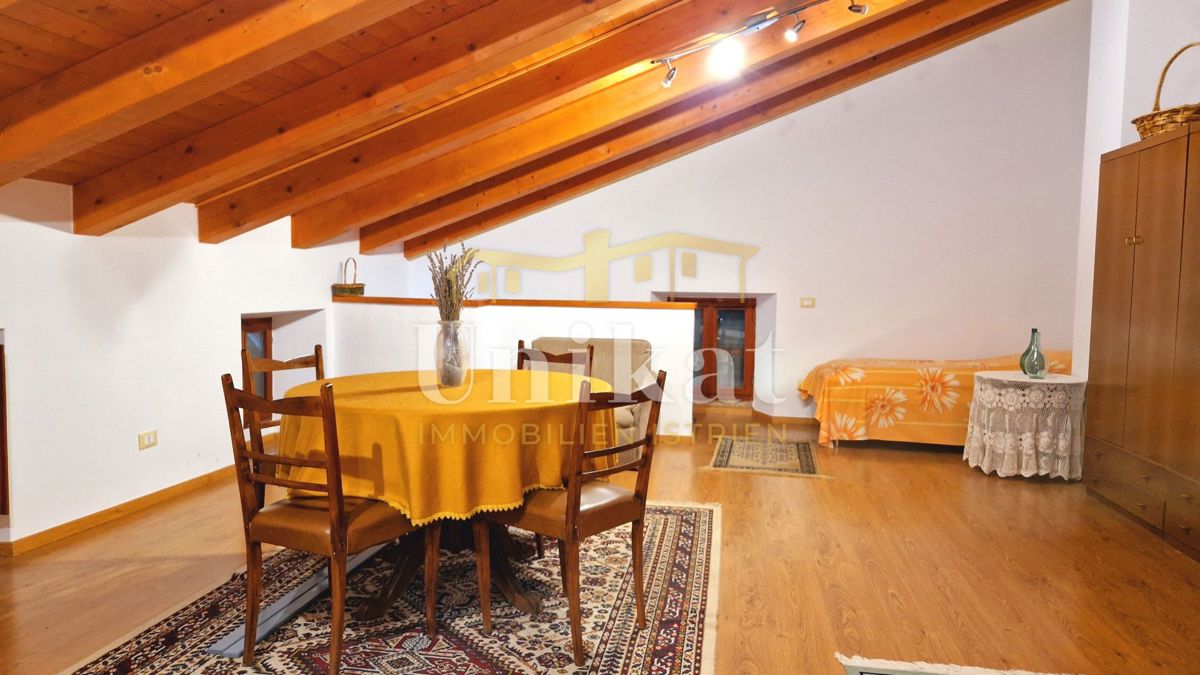 Renovirana kamnita hiša z razgledom na morje, Poreč